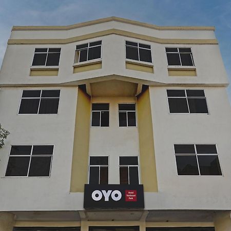 Hotel O 14726 Hotel Vaishnavi Park 세쿤데라바드 외부 사진